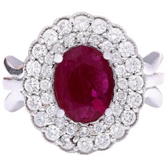 Bague en or blanc massif 14 carats avec rubis naturel et diamants