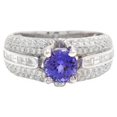 2.60 Carat Natural Very Nice Looking Tanzanite and Diamond 18 Karat Solid Gold