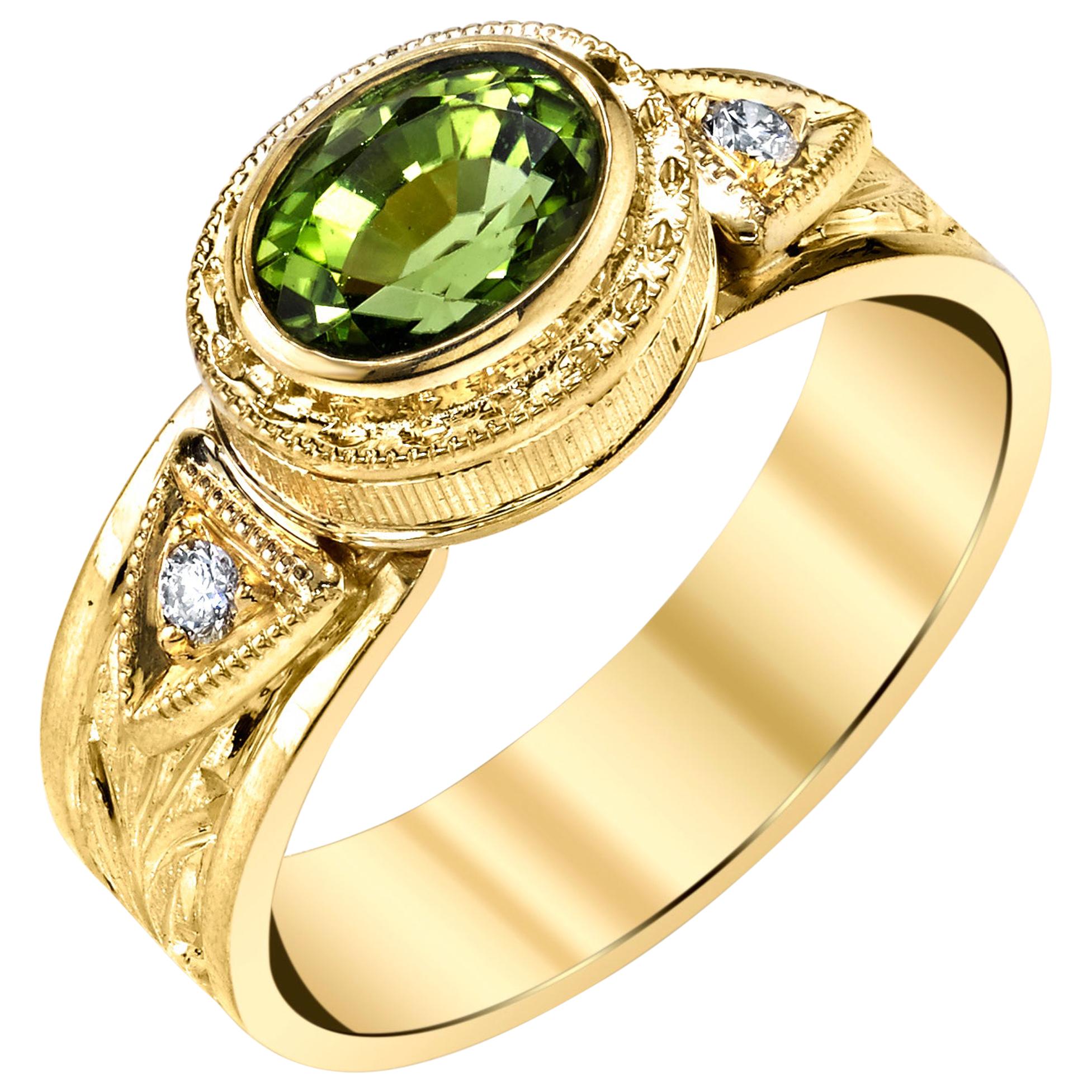 2.60 Carat Peridot and Diamond Yellow Gold Engraved Bezel Band Ring For Sale