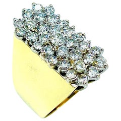 2.60 Carat Round Brilliant Diamond Cluster Yellow Gold Cocktail Ring