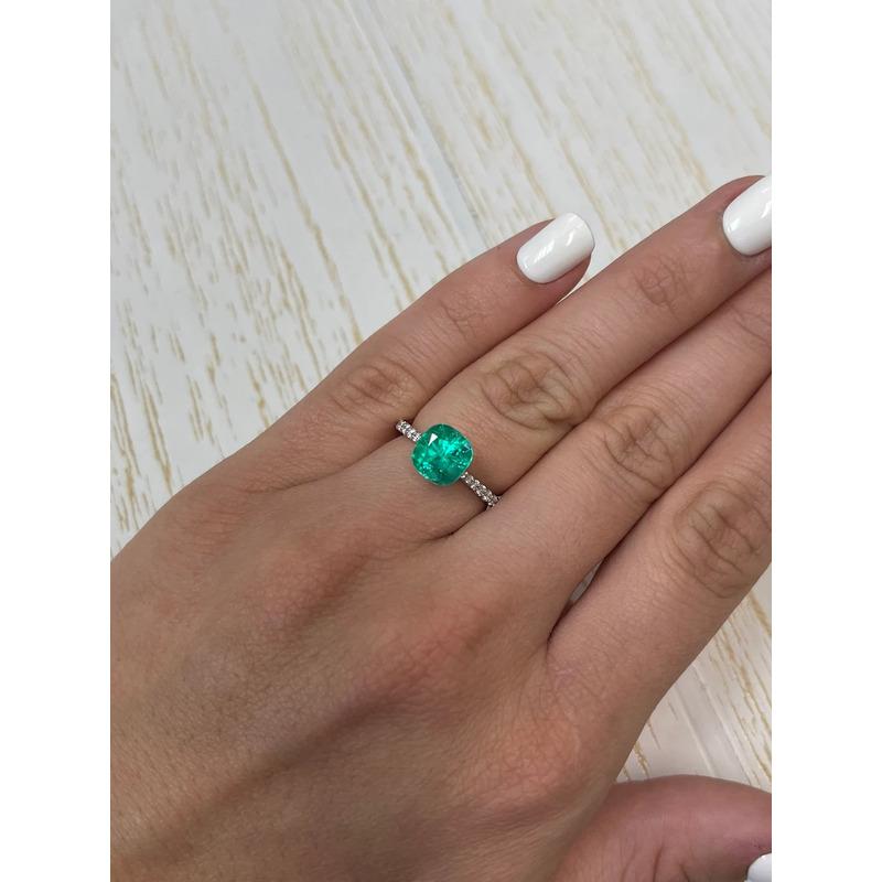 2.60 Carat Vivid Bluish Green Colombian Emerald - Cushion Cut Chivor May Births For Sale 1