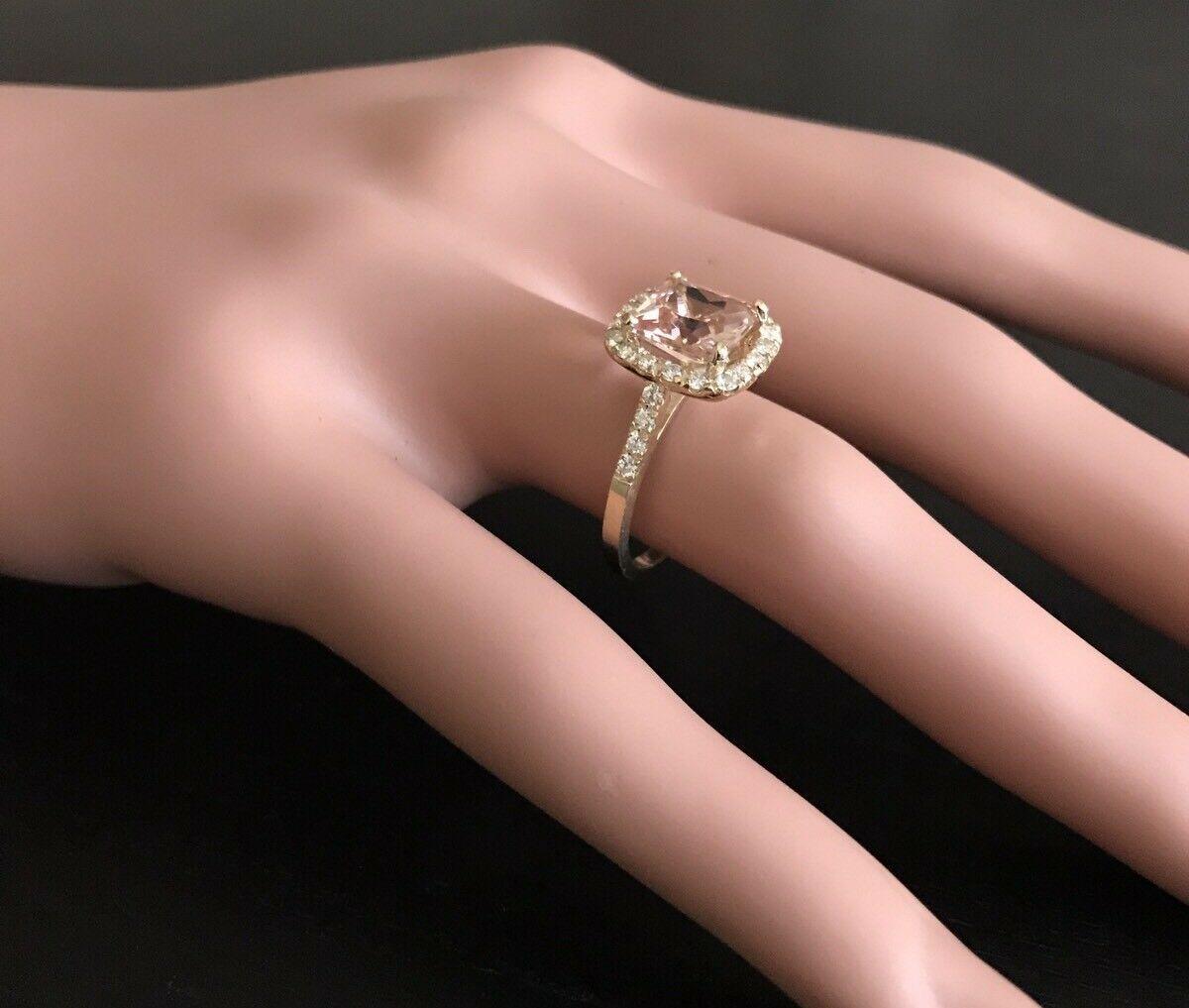 2.60 Carat Impressive Natural Morganite and Diamond 14 Karat Yellow Gold Ring For Sale 2