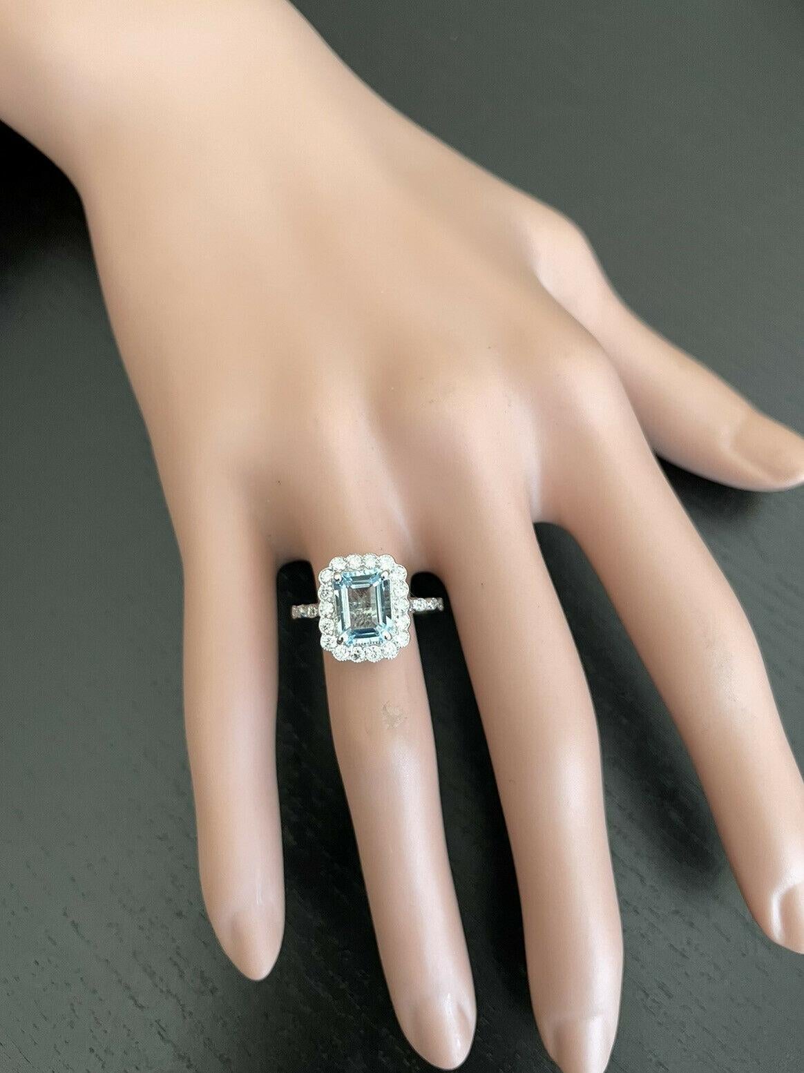 2.60 Carats Natural Aquamarine and Diamond 14k Solid White Gold Ring For Sale 1