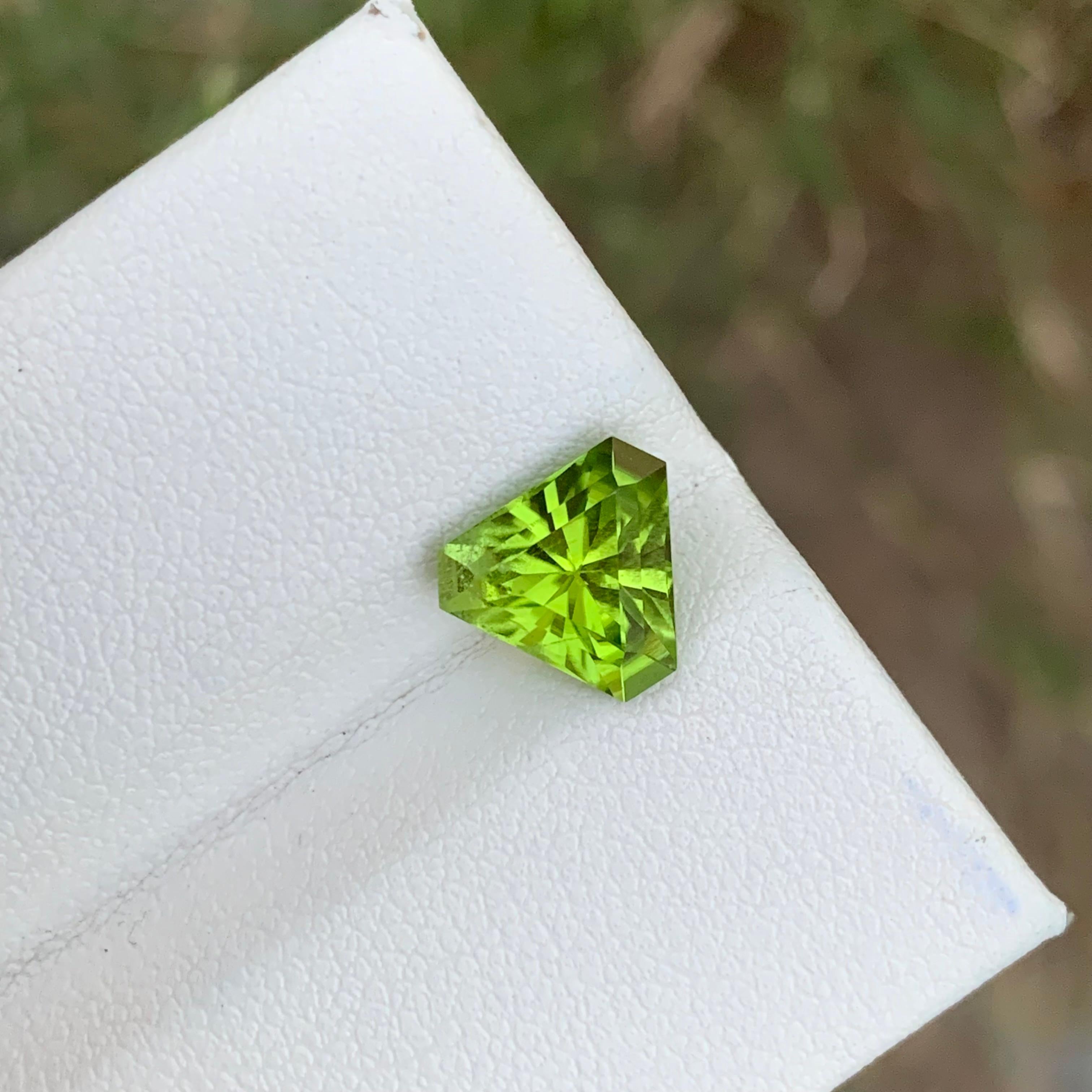 august leo birthstone