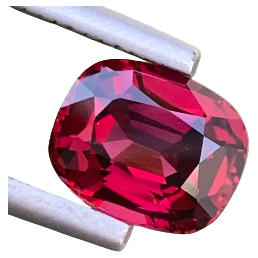 Gem for Jewellery, grenat rhodolite naturel non serti en forme de coussin de 2,60 carats 