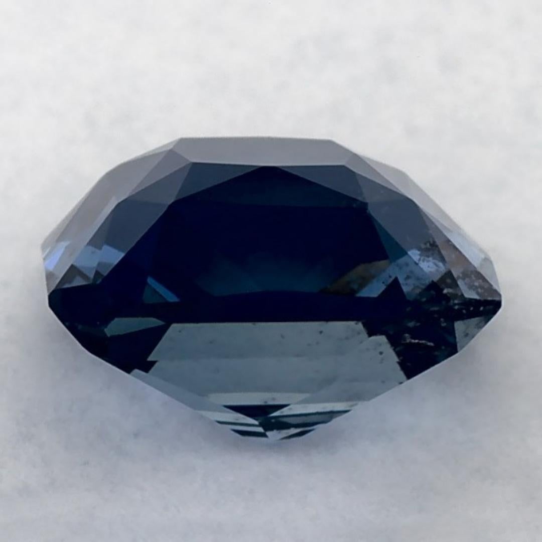 Women's or Men's 2.60 Ct Blue Sapphire Octagon Cut Loose Gemstone For Sale