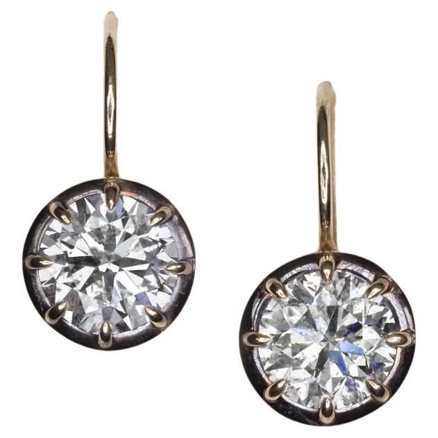 2.60 Ct. Boucles d
oreilles pendantes en or jaune de style victorien Collet-Style Vintage Design/One