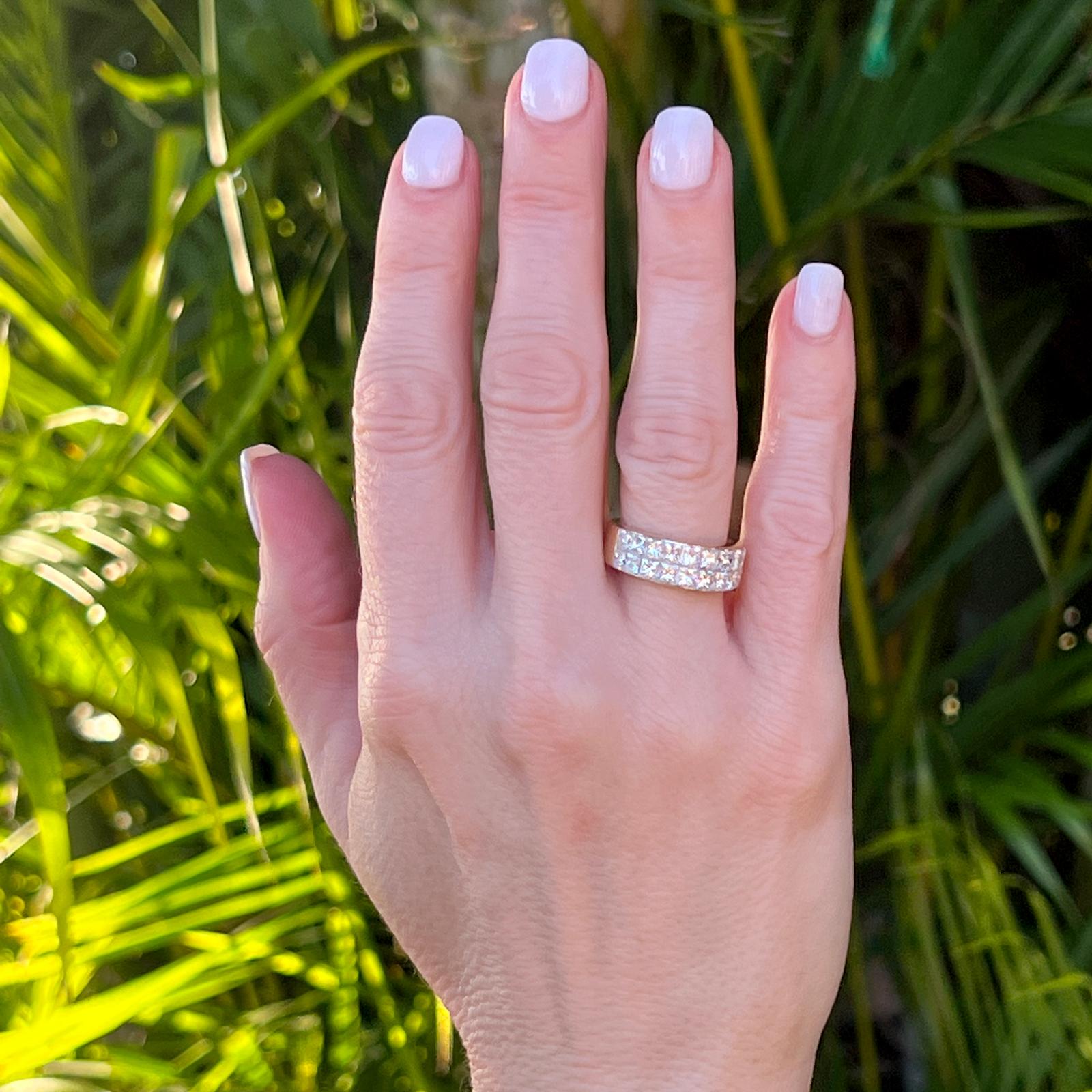 Modern 2.60ctw Princess Cut Diamond Invisibly Set 18k Yellow Gold Wedding Band Ring