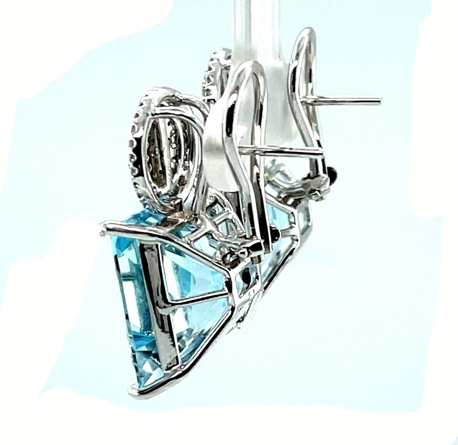 26.00 Carats Total Aquamarine & Diamond Pave Drop Earrings in White Gold In New Condition For Sale In Los Angeles, CA