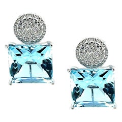 Pendientes de oro blanco con pavé de aguamarina y diamantes, 26,00 quilates en total