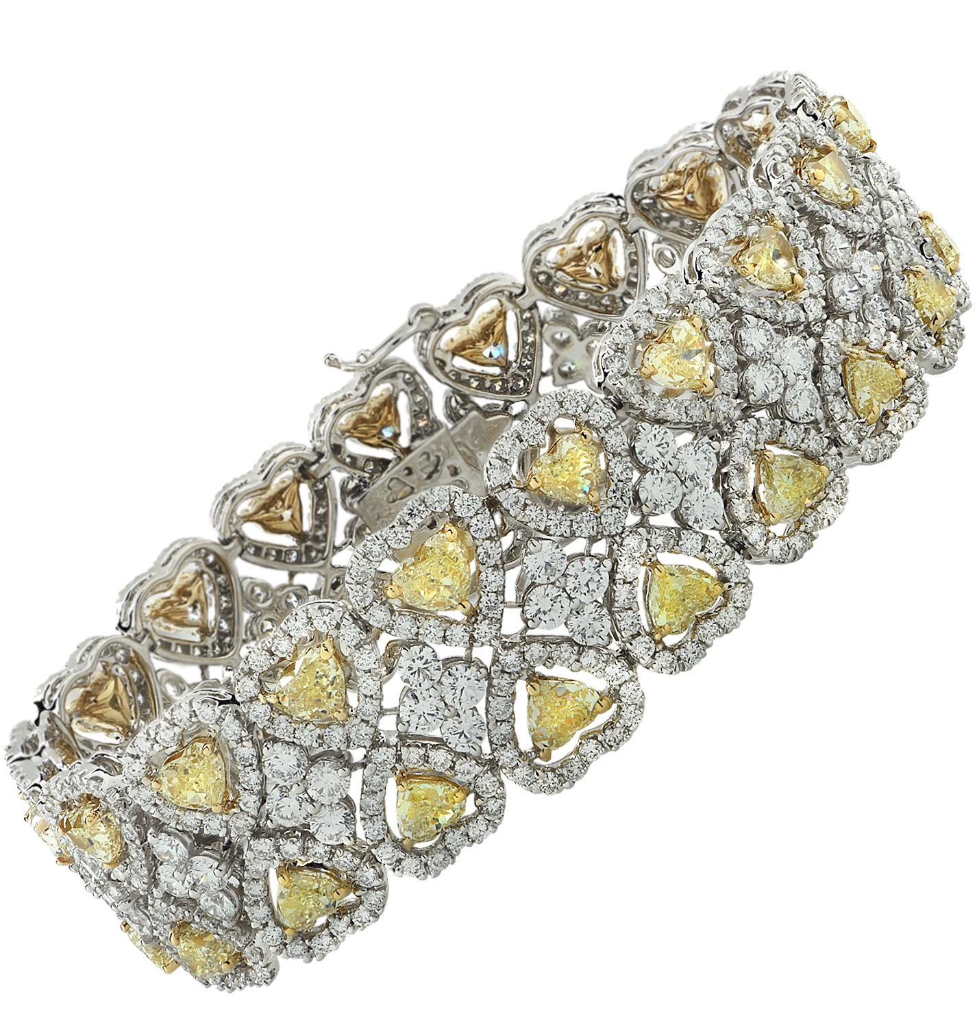 26.04 Carat Fancy Yellow Heart Shape Diamond Halo Bracelet In New Condition For Sale In Miami, FL