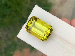 26.05 carati di pietra naturale sfusa in oro verde e quarzo limone a forma di smeraldo