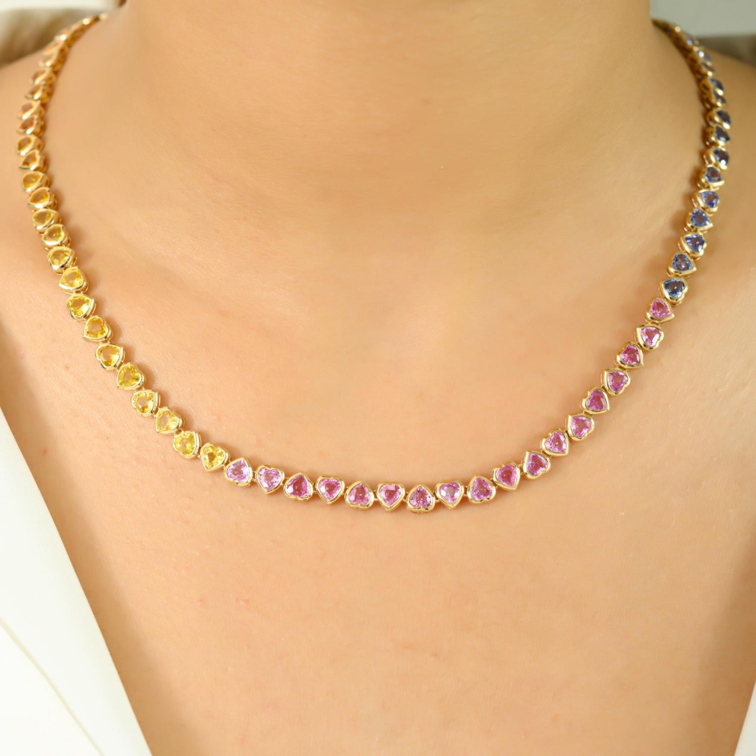 26,06 Ct. Collar de Tenis Largo con Zafiro Múltiple en Forma de Corazón en Oro Amarillo de 14k en venta 2