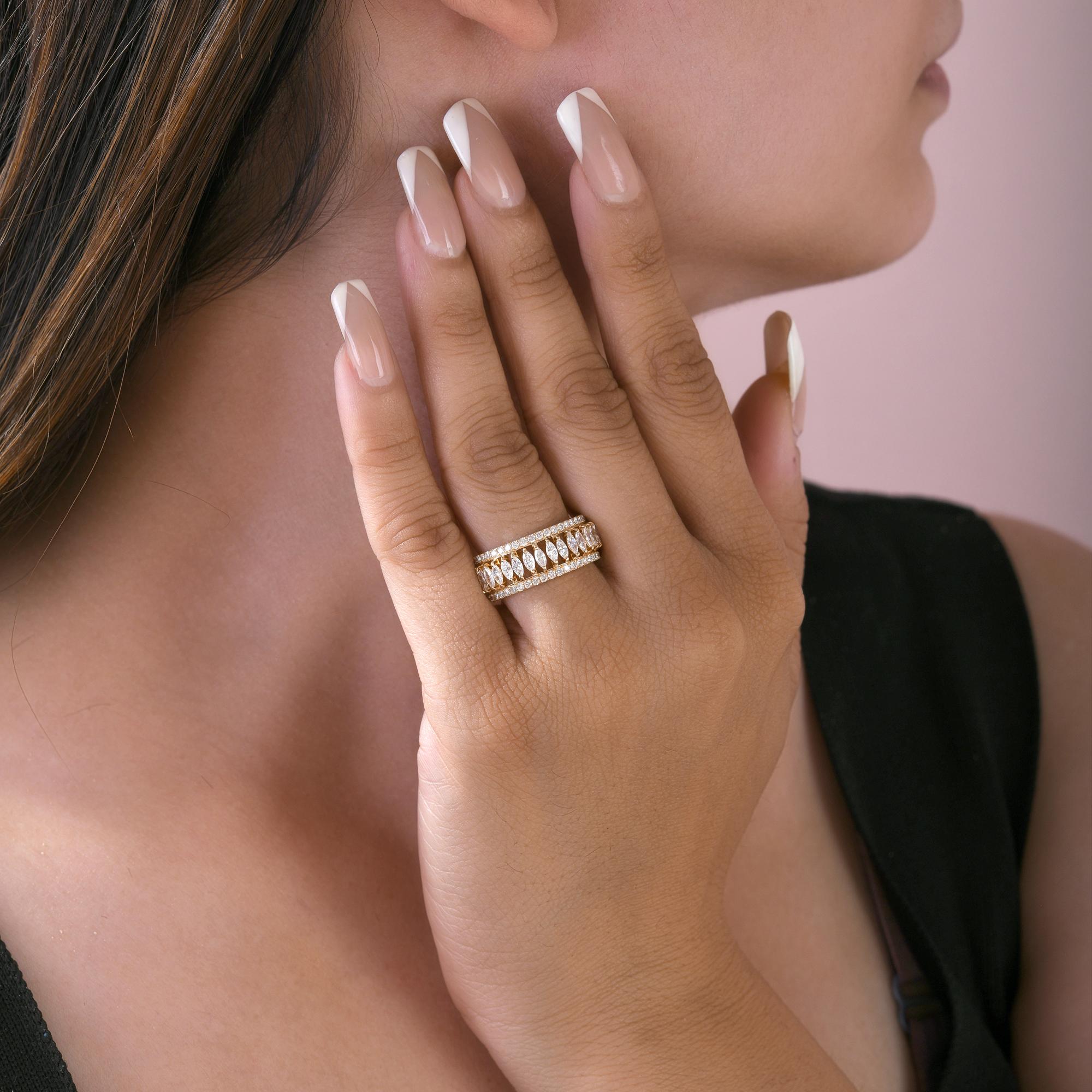 En venta: Anillo de compromiso de oro amarillo de 18 quilates con diamantes redondos y marquesa certificados de 2,60 quilates  7