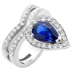 2,60Ct Ceylon Blue Sapphire 18K Diamond 0,46Ct VVS-F Coctail Engagement Ring