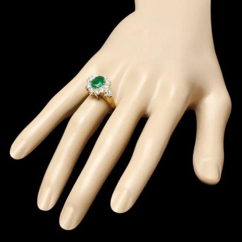 2.60Ct Natural Emerald and Diamond 14K Solid Yellow Gold Ring In New Condition For Sale In Los Angeles, CA