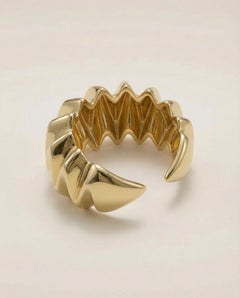 Bracciale largo in oro 18k con texture 260 g
