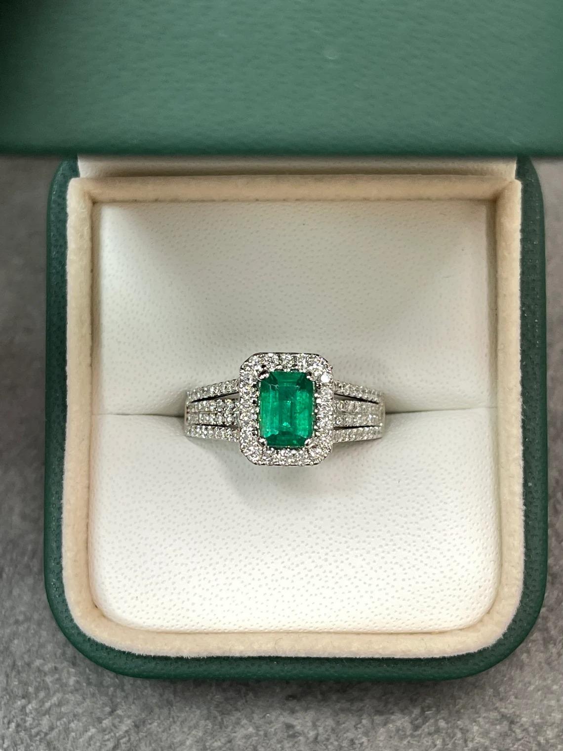 Modern 2.60tcw 14K Natural Emerald-Emerald Cut & Diamond Halo Statement Gold Ring For Sale