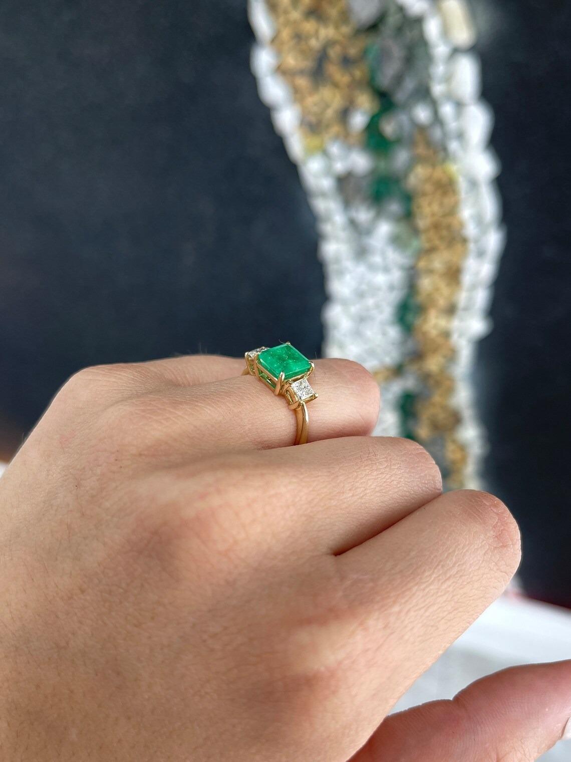 2.60tcw 14K Vivid Asscher Cut Colombian Emerald & Princess Cut Diamond 3S Ring For Sale 4