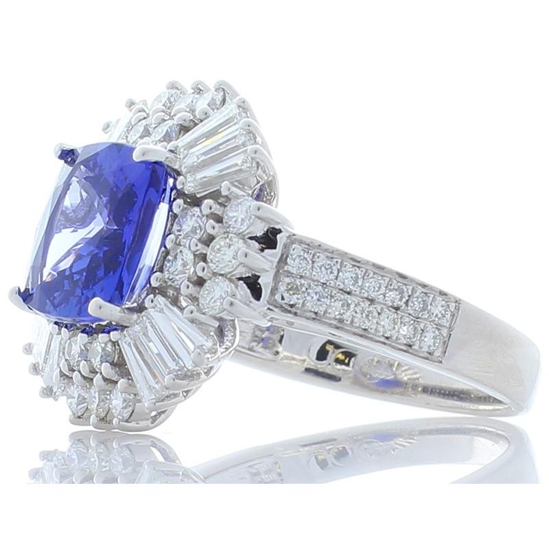 2.61 Carat Cushion Cut Tanzanite and Diamonds Cocktail Ring in 14 Karat Gold In New Condition In Chicago, IL