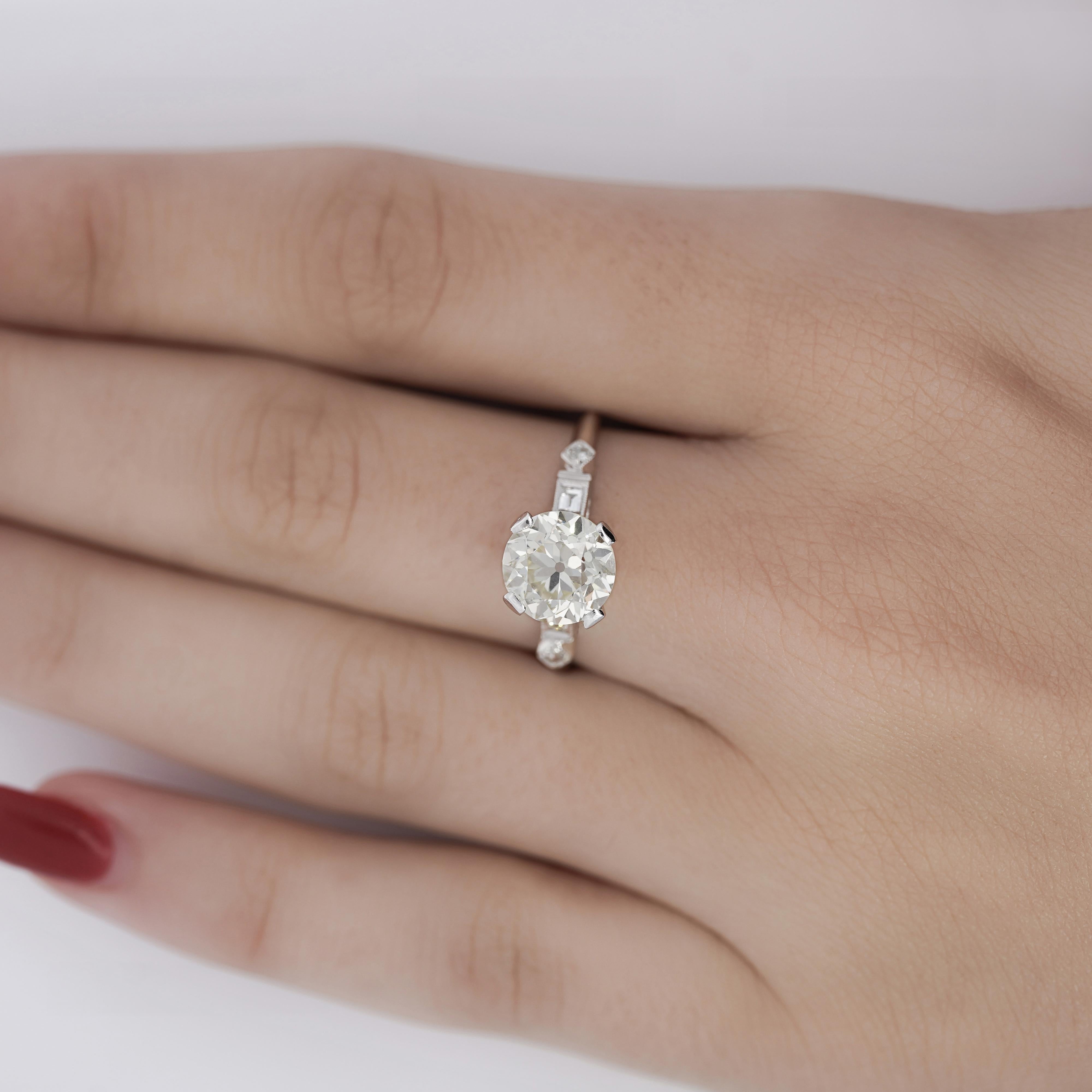 2.61 Carat European Cut M-N/VS1 Diamond Vintage Art Deco Engagement Ring For Sale 5