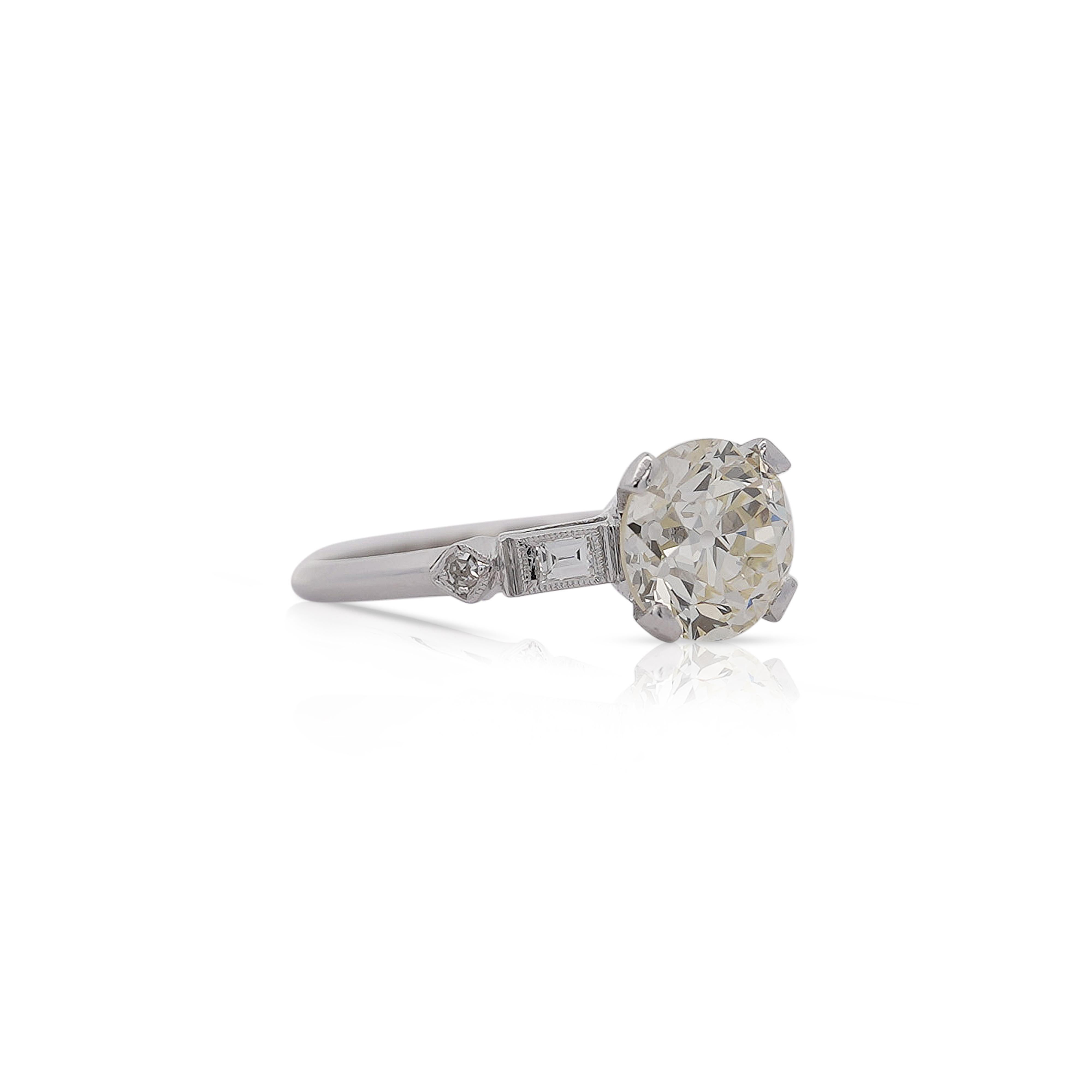 Old European Cut 2.61 Carat European Cut M-N/VS1 Diamond Vintage Art Deco Engagement Ring For Sale
