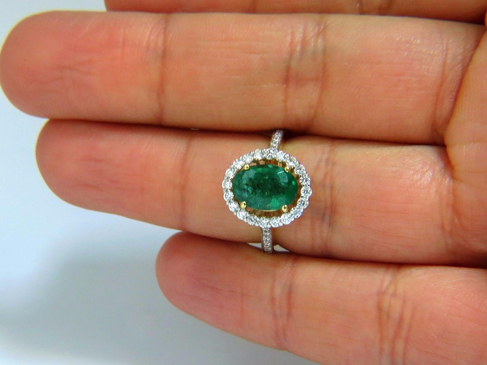 Round Cut 2.61 Carat Natural Oval Emerald Diamond Ring 14 Karat Halo Float Venetian Deco