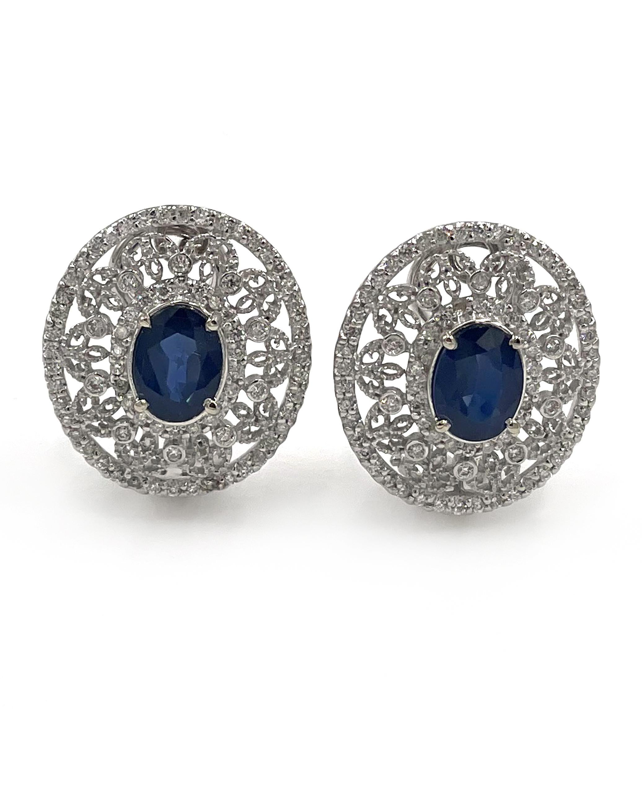 Boucles d'oreilles saphir ovale de 2,61 carats en or blanc 14K avec diamants 0,80 carats Neuf - En vente à Old Tappan, NJ
