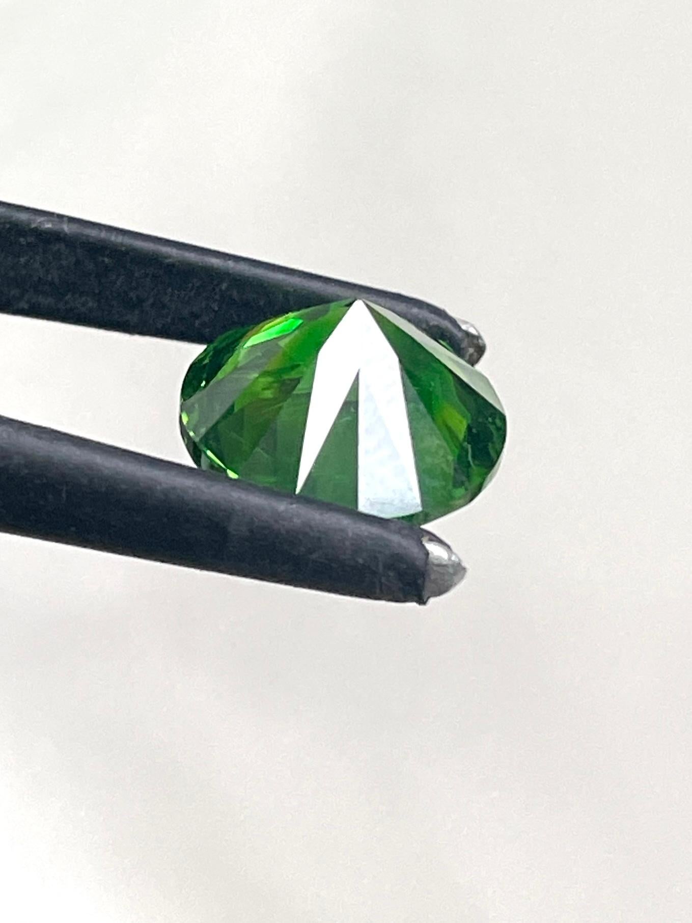 2,61 carati di Topazio Imperiale rosa naturale, occhio pulito e limpido in vendita 3