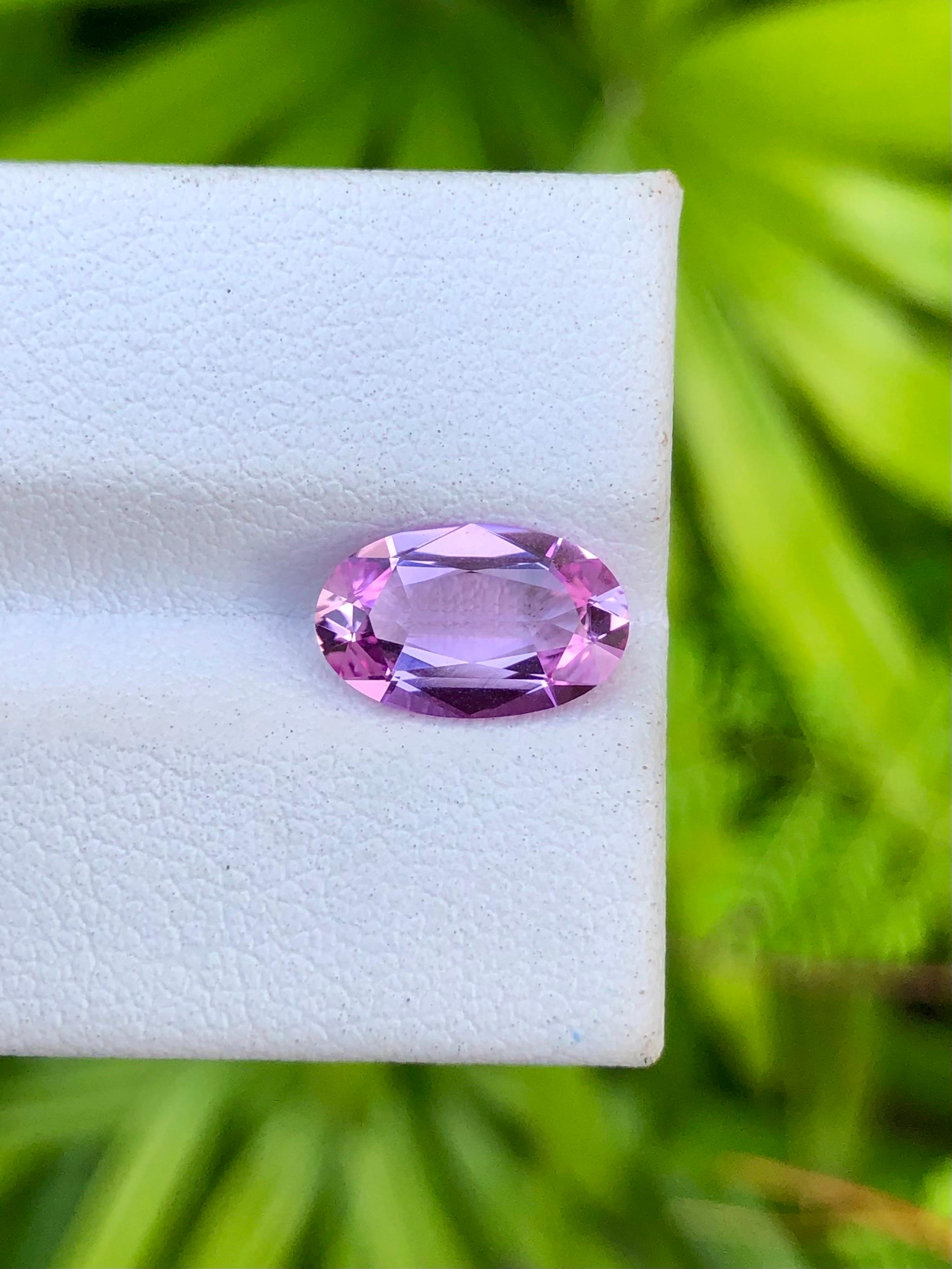 IMA12
Nature Topazio Imperiale rosa, occhio pulito e limpido

DESCRIZIONE DELLA GEMMA
Specie:   Corumdum
Varietà:  Topazio imperiale
Peso:  2,61 Ct
Colore: rosa
Tagliare:   Eccellente
Chiarezza:   Occhi puliti 
Origine: Brasile
Trattamento : 