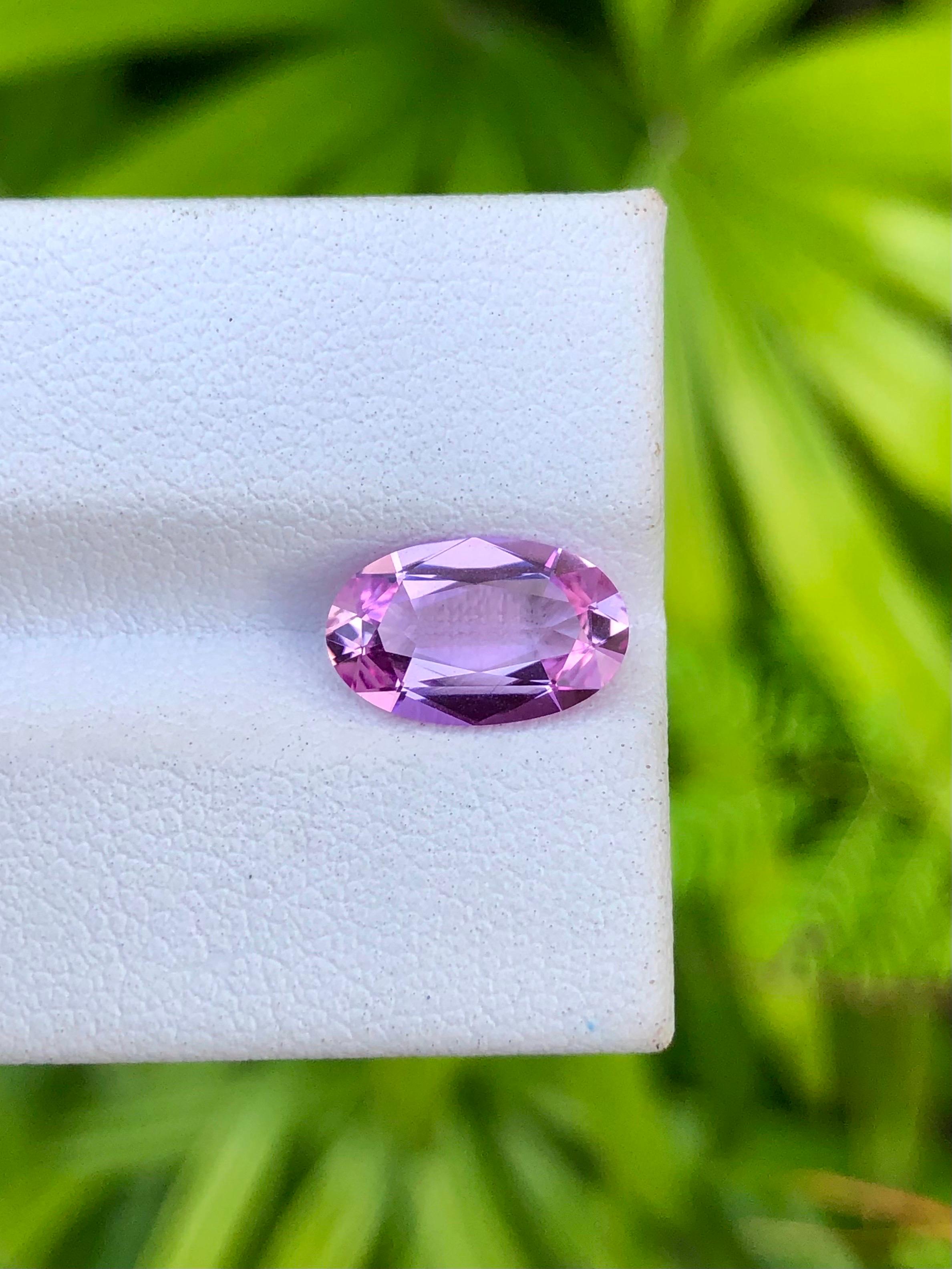 2,61 carati di Topazio Imperiale rosa naturale, occhio pulito e limpido in vendita 1