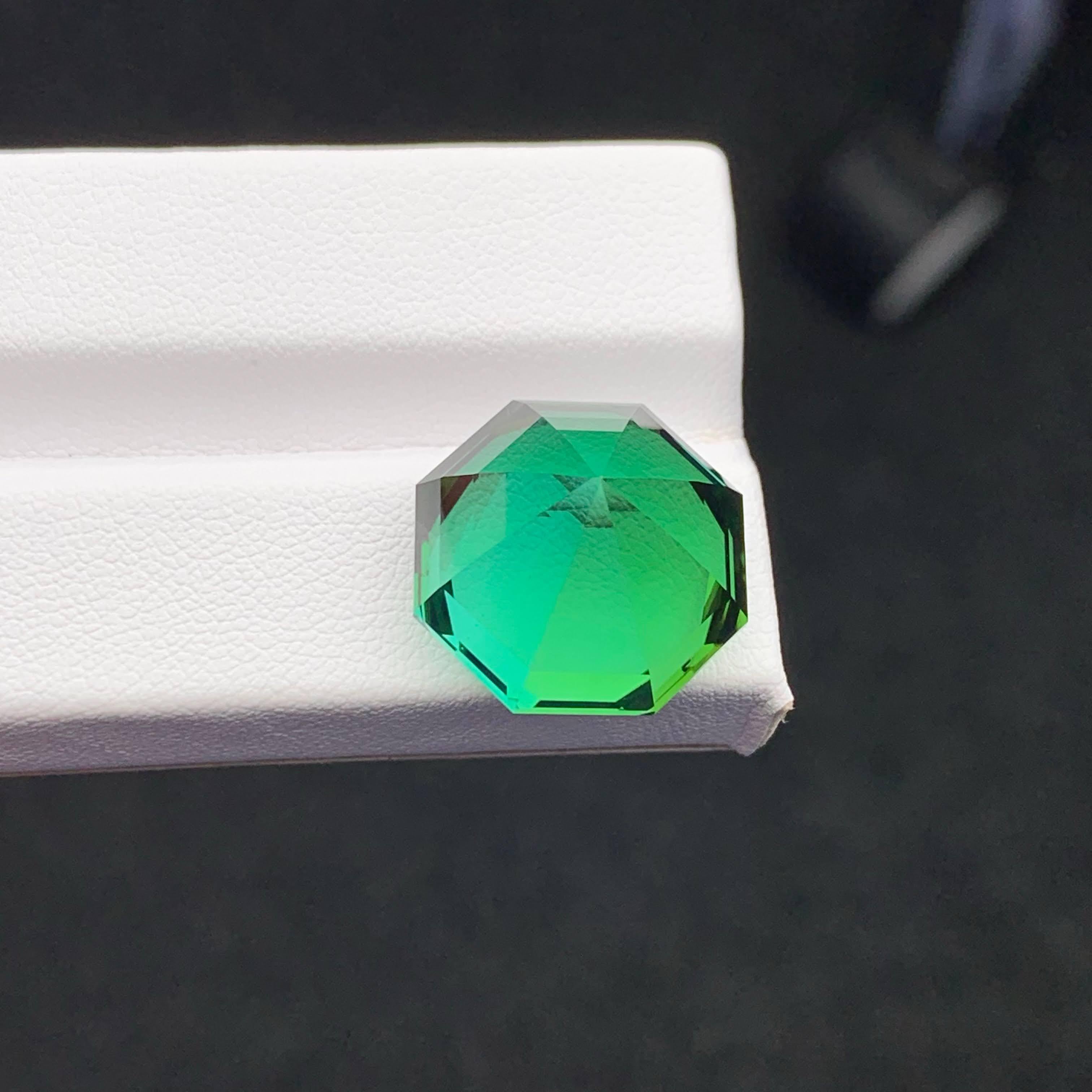 26.10 Carat Natural Loose Greenish Blue Tourmaline Hexagonal Cut Afghan Gemstone In New Condition For Sale In Bangkok, TH