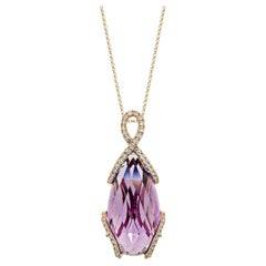 Pendentif Sunita Nahata en or 18 carats avec améthyste de 26,15 carats et diamant blanc.