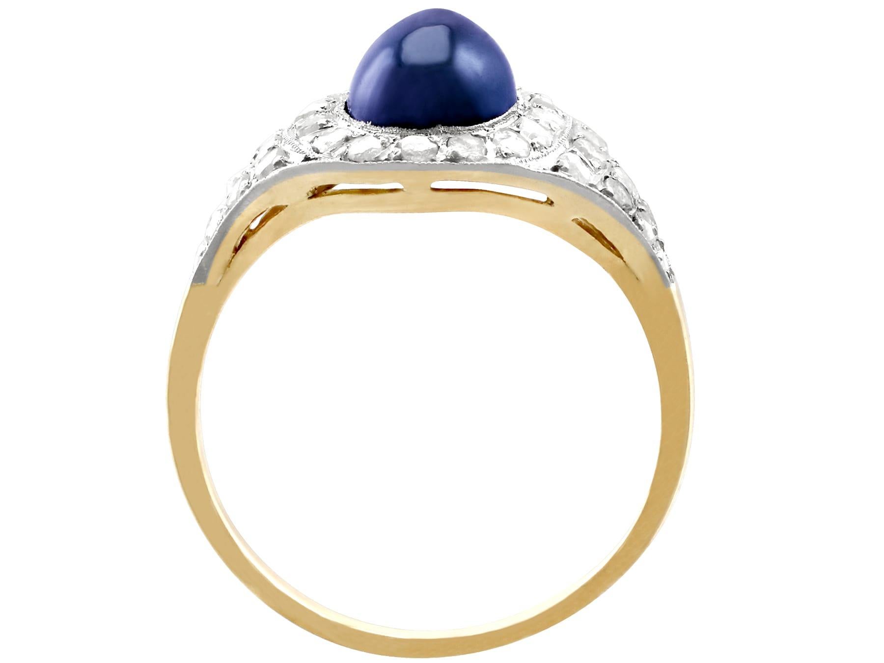 2.62 Carat Cabochon Cut Sapphire and Diamond Yellow Gold Cocktail Ring Pour femmes en vente