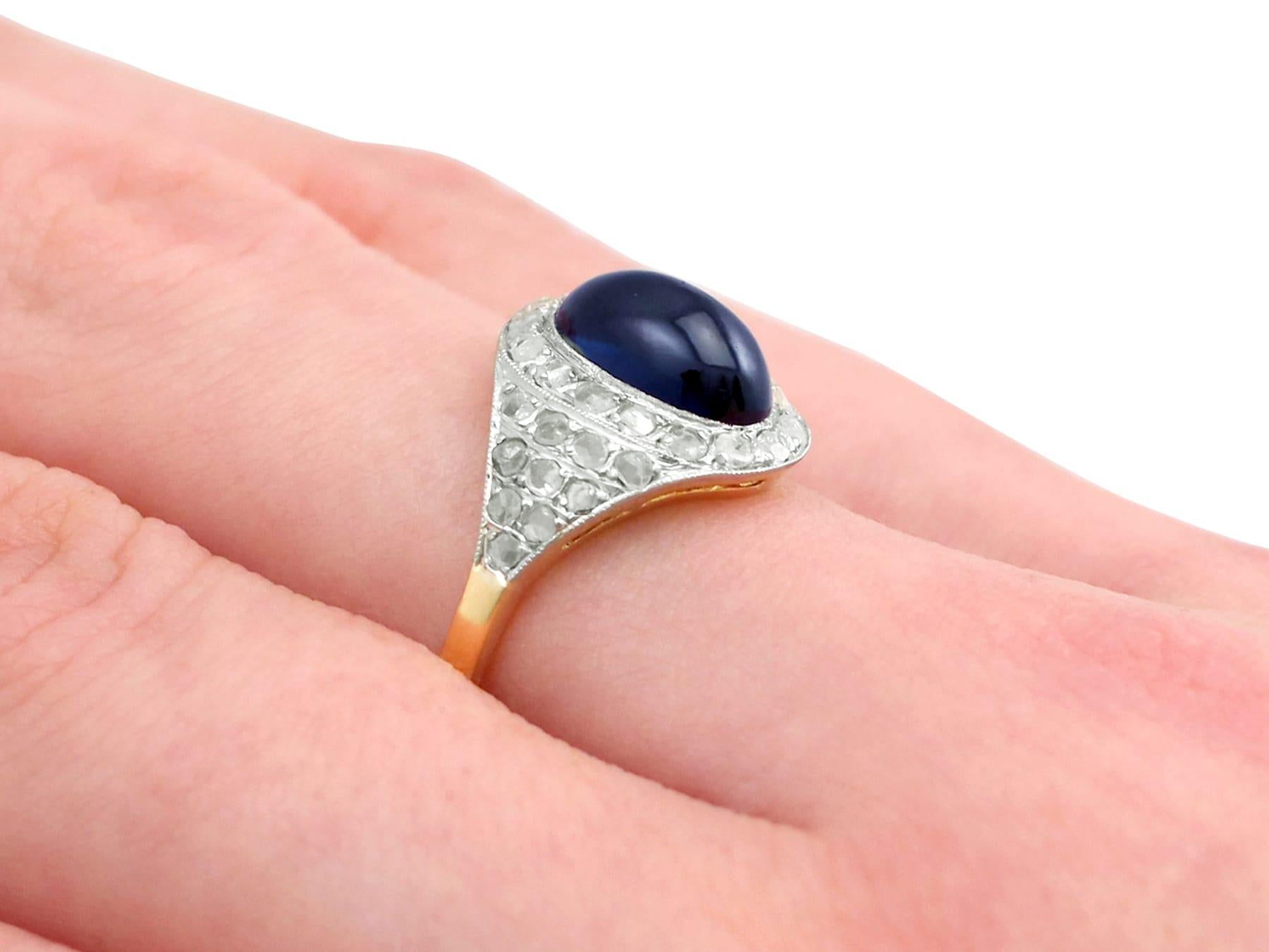 2.62 Carat Cabochon Cut Sapphire and Diamond Yellow Gold Cocktail Ring en vente 3