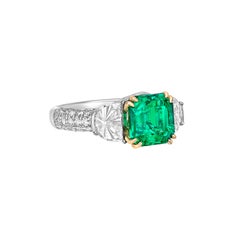 Sunita Nahata Emerald 2.62ct. Fancy Ring in 18KWYGT with White Diamond.