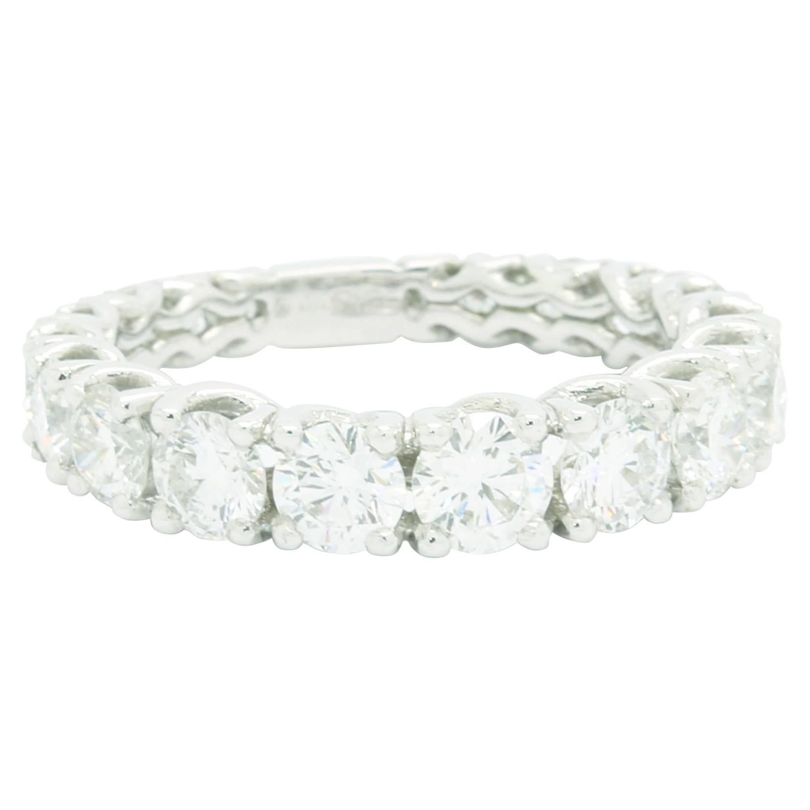 2.62 Carat Eternity Diamond Ring in 18 Karat Gold