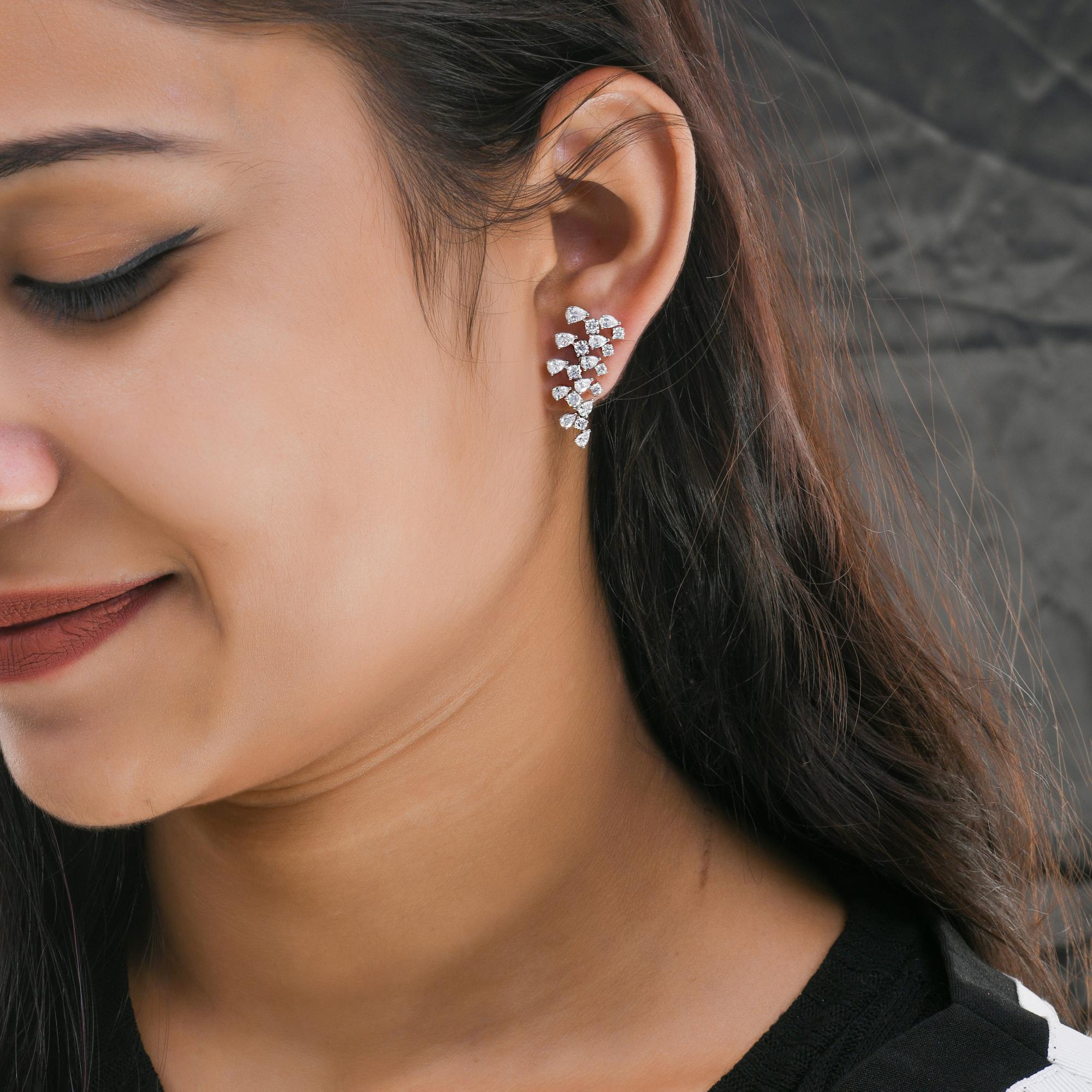 2.62 Karat SI Reinheit HI Farbe Birne & Runder Diamant-Ohrringe 14 Karat Weißgold (Moderne) im Angebot
