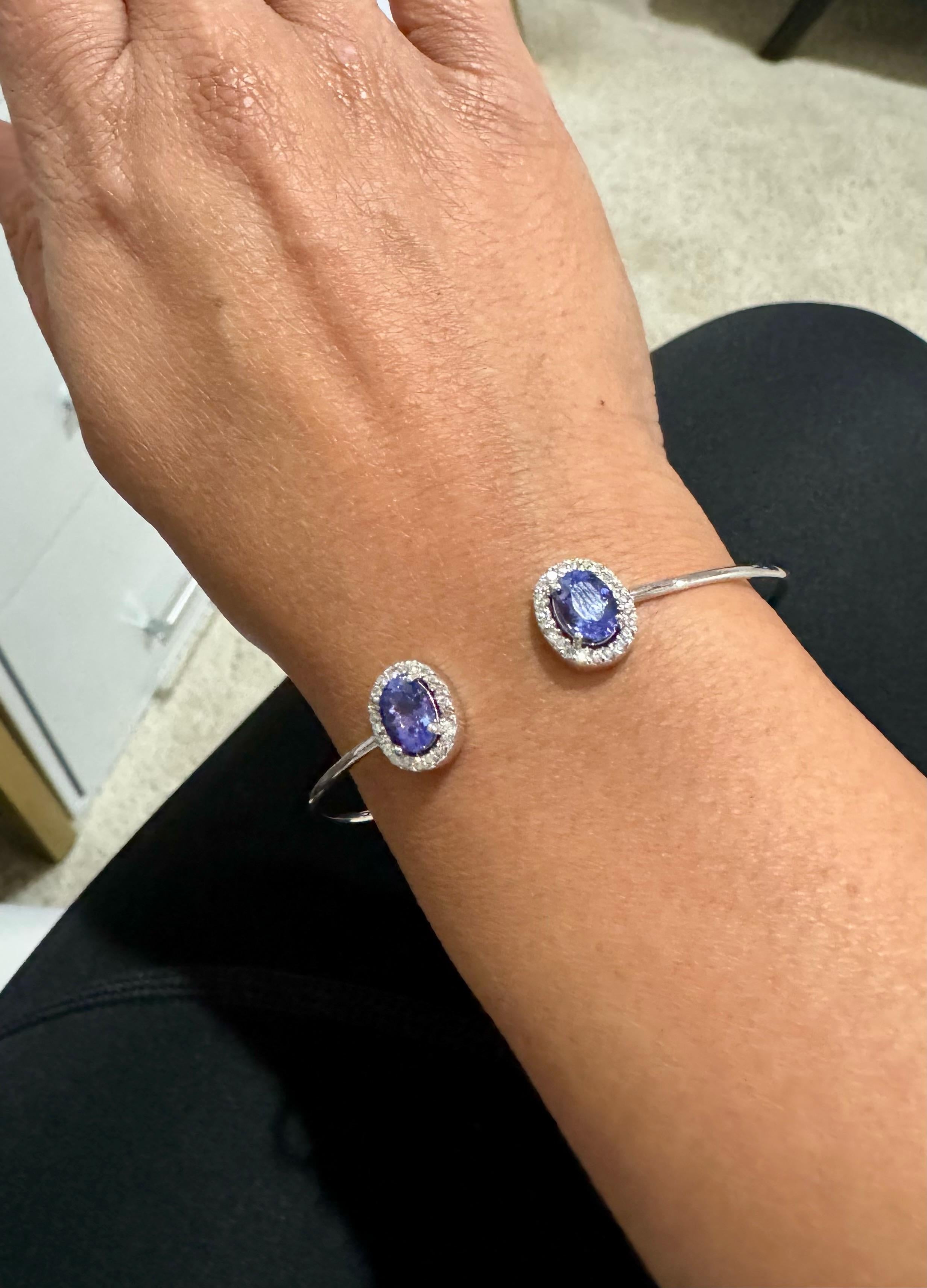 2.62 Carat Tanzanite Diamond White Gold Cuff Bangle 3