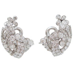 Boucles d'oreilles en platine serties de diamants de 2,62 carats
