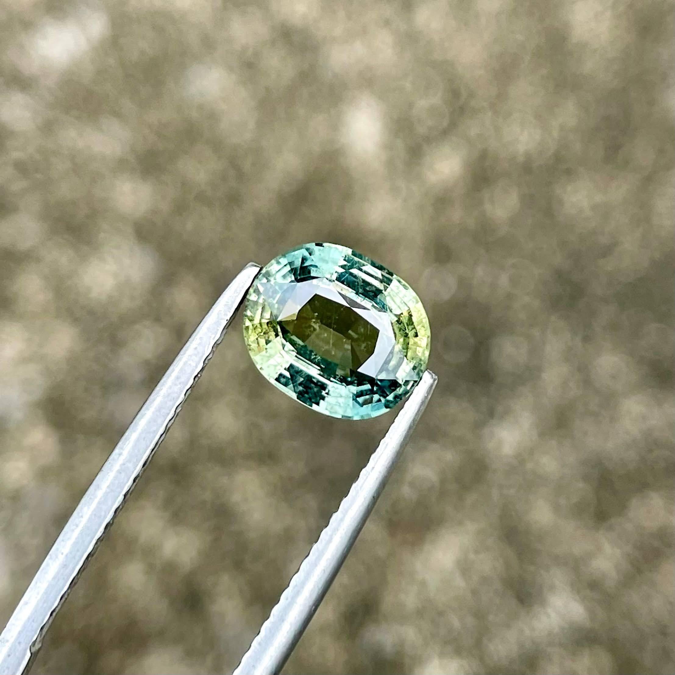 Modern 2.62 carats No Heat Parti Sapphire Stone Oval Cut Natural Madagascar's Gemstone