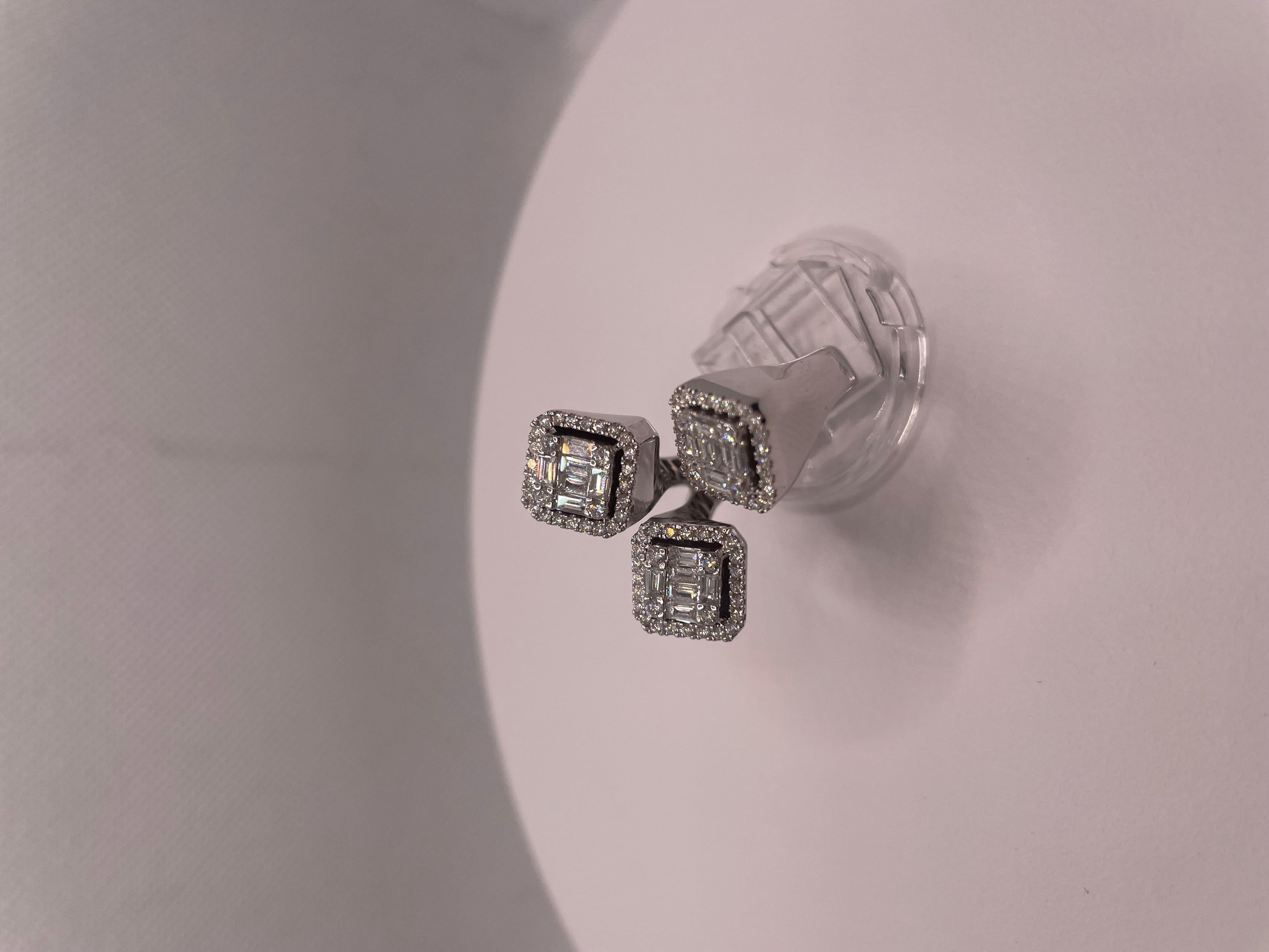Ottagono Anello con diamante a triplo ottagono da 2,62 carati in vendita