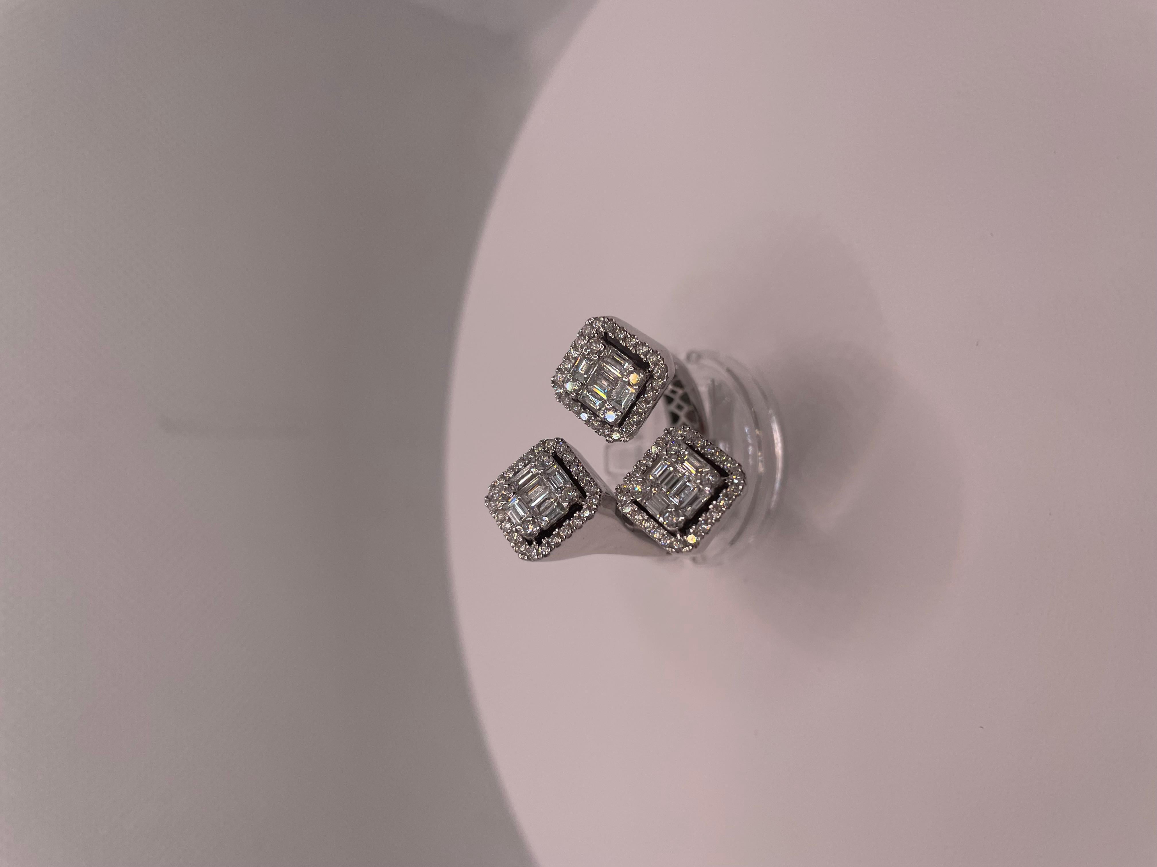 Anello con diamante a triplo ottagono da 2,62 carati in vendita 3