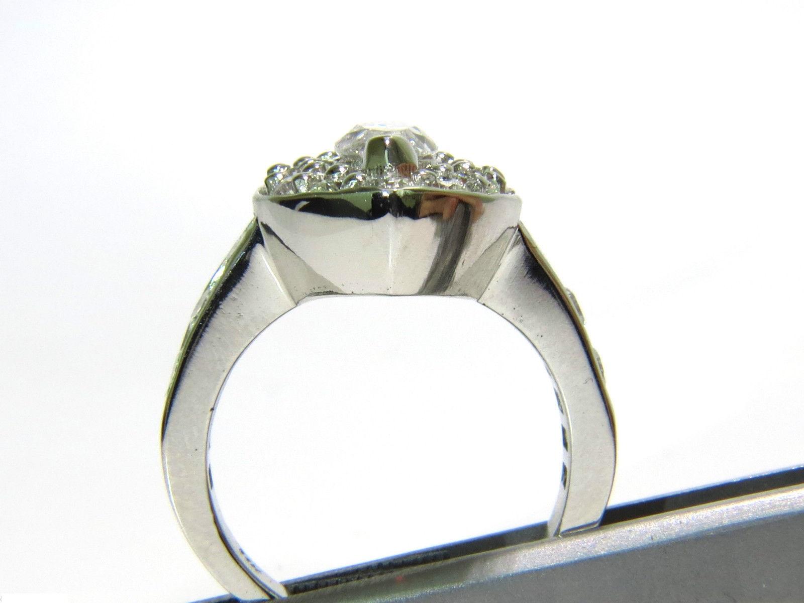 2.62 Diamantes Anillo Racimo Marquesa y Redondos 14 Quilates Halo Deco en venta 6
