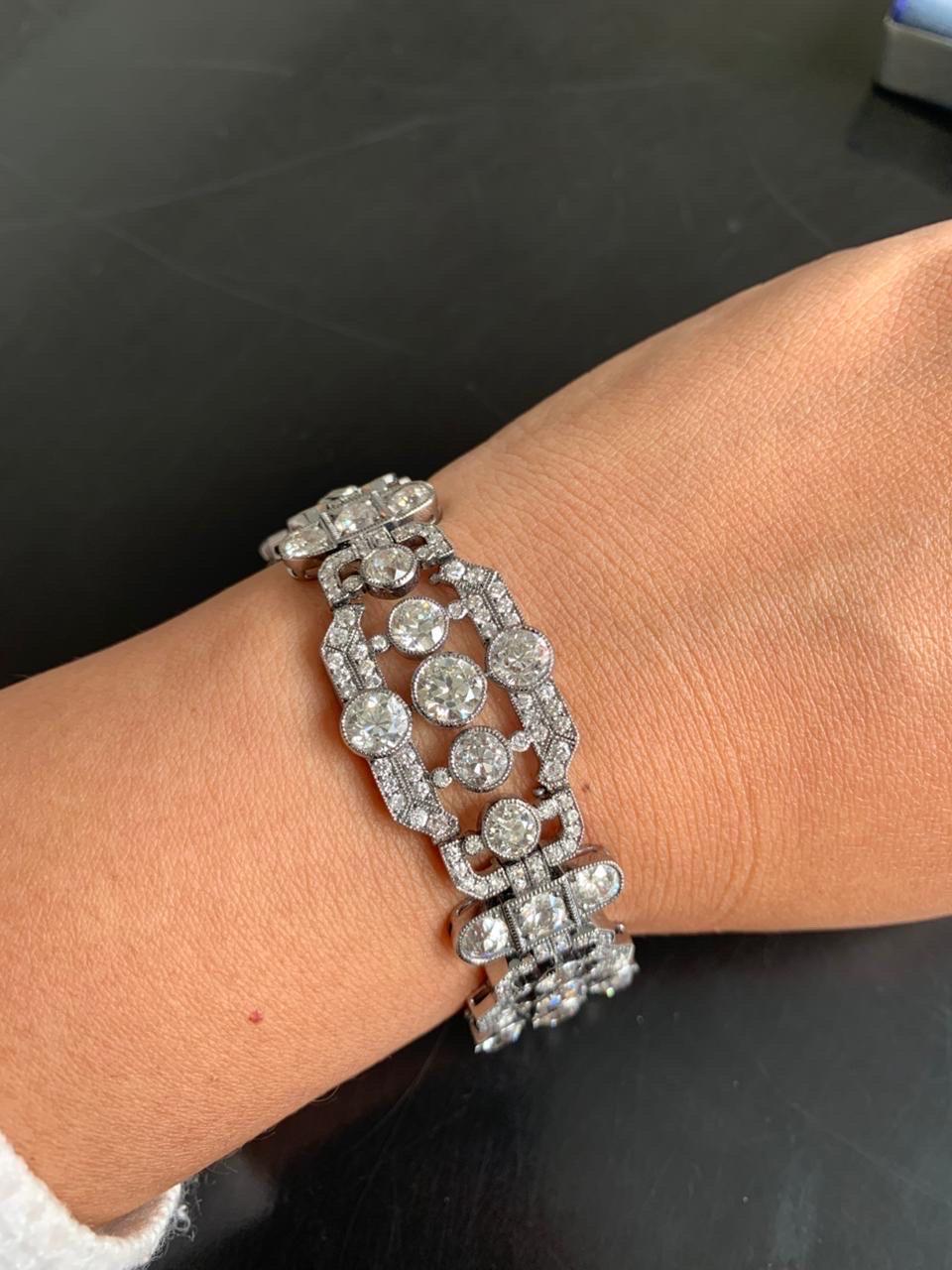 Pulsera de diamantes de 26,21 quilates en oro blanco de 14 quilates Corte redondo en venta