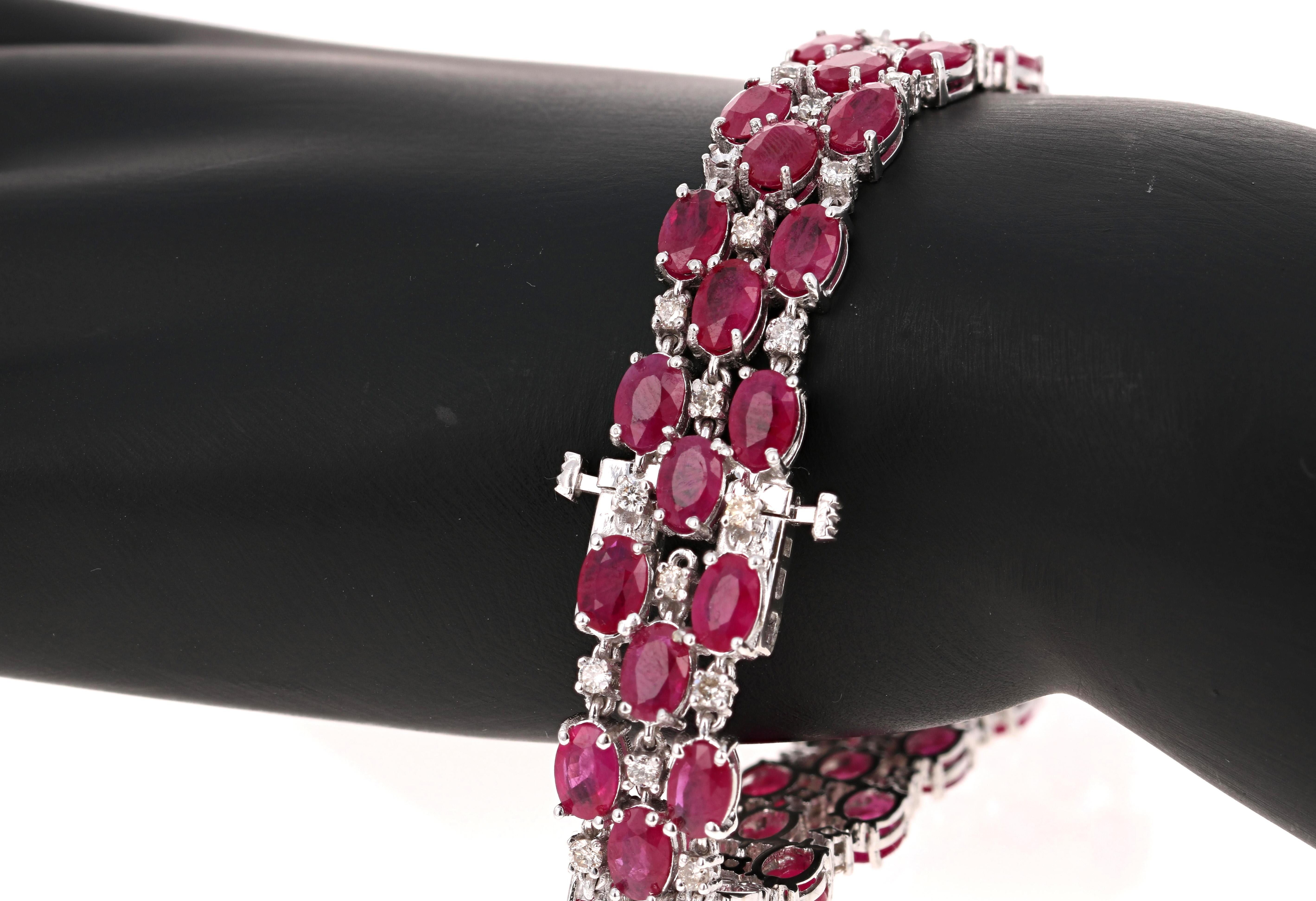 26.25 Carat Natural Ruby Diamond 14 Karat White Gold Bracelet In New Condition In Los Angeles, CA