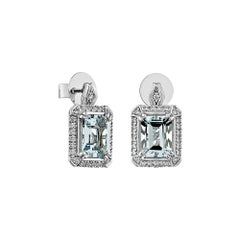 Sunita Nahata Aquamarine 2.63ct. Stud Earring in 18KWG with Diamond.