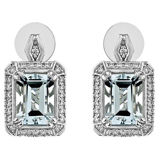 Clous d'oreilles aigue-marine de 2,63 carats en or blanc 18 carats avec diamant blanc.