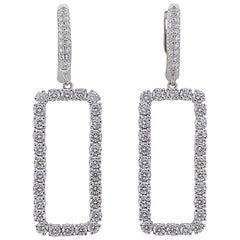 Pendants d'oreilles pendants en or blanc 18 carats avec diamants rectangulaires de 2,63 carats