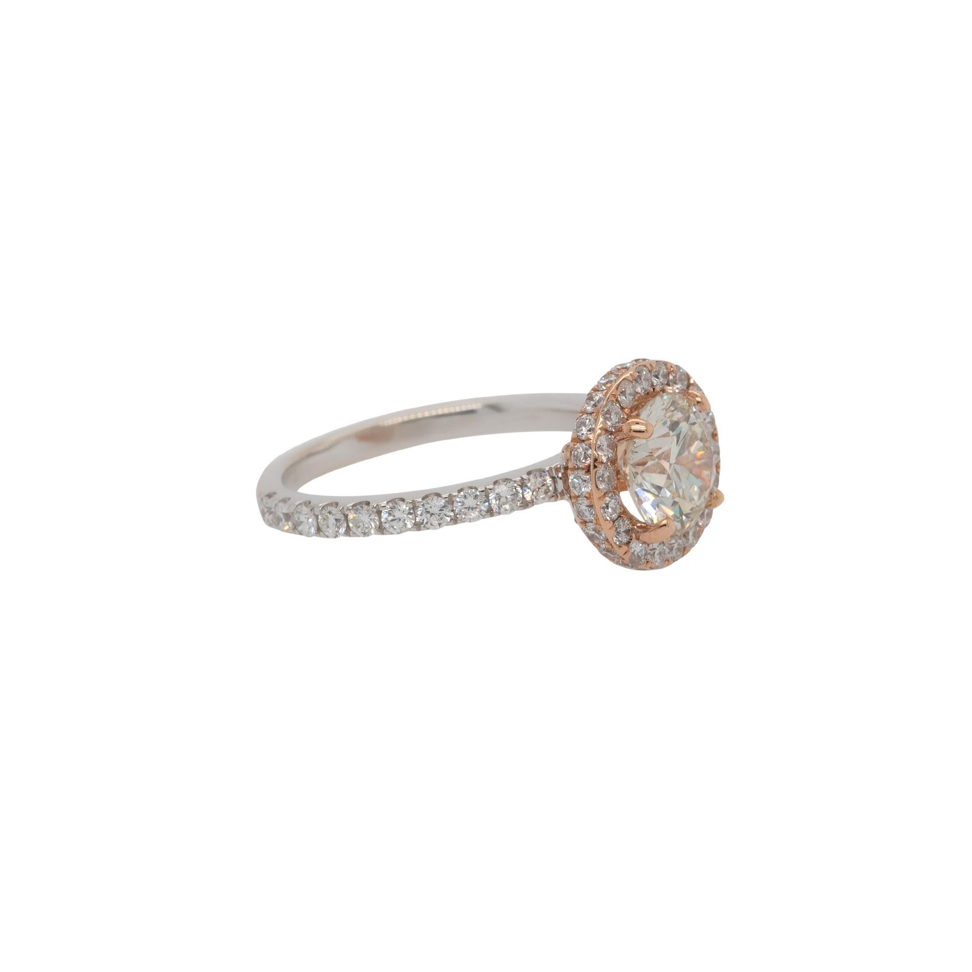 Anello di fidanzamento aureolato con diamante rotondo naturale GIA da 2,63 carati 18 carati in stock in vendita 4